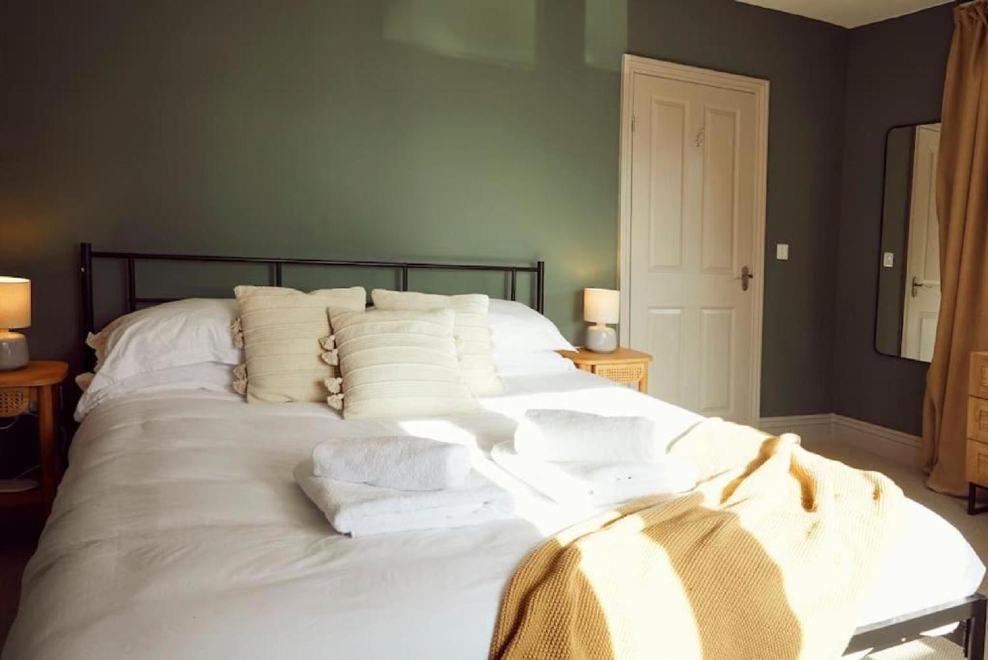 Falcon's End, Luxury House. * Whitby